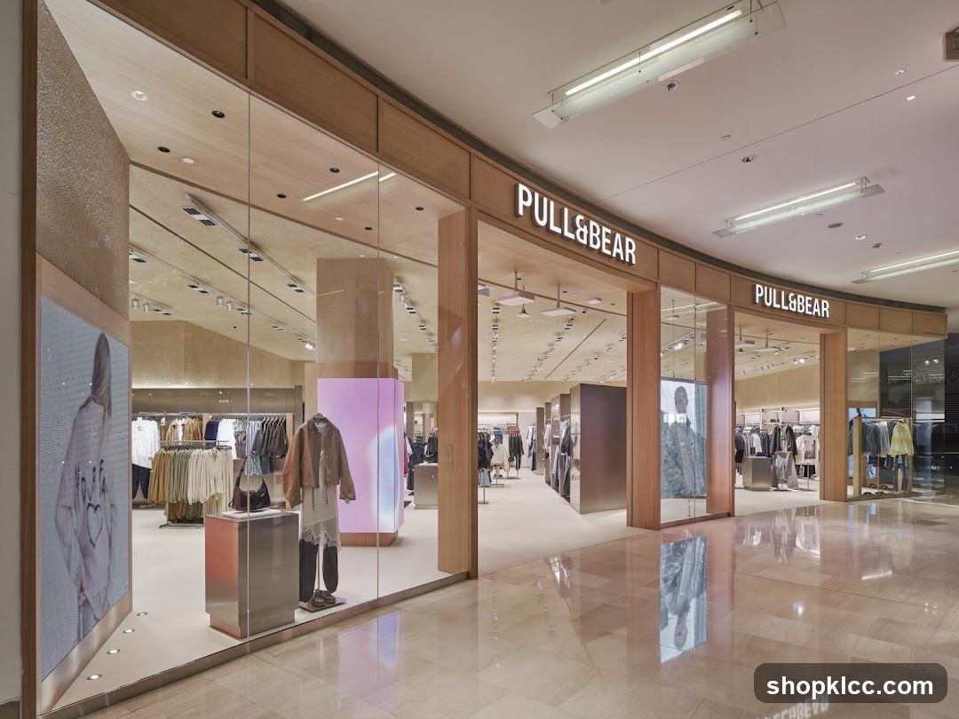 Pull&Bear Storefront