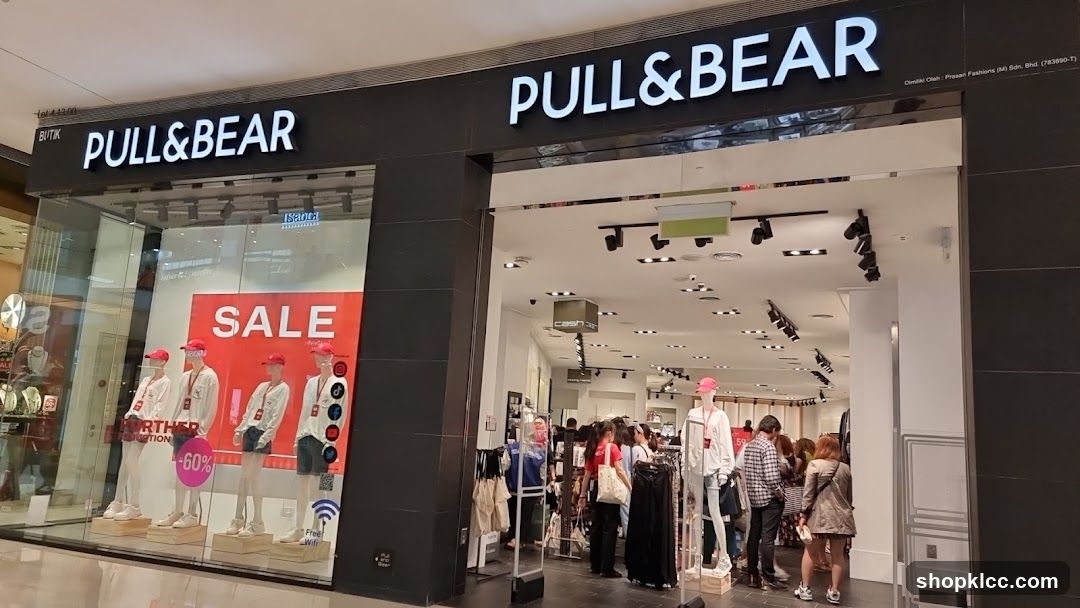 Pull&Bear Storefront