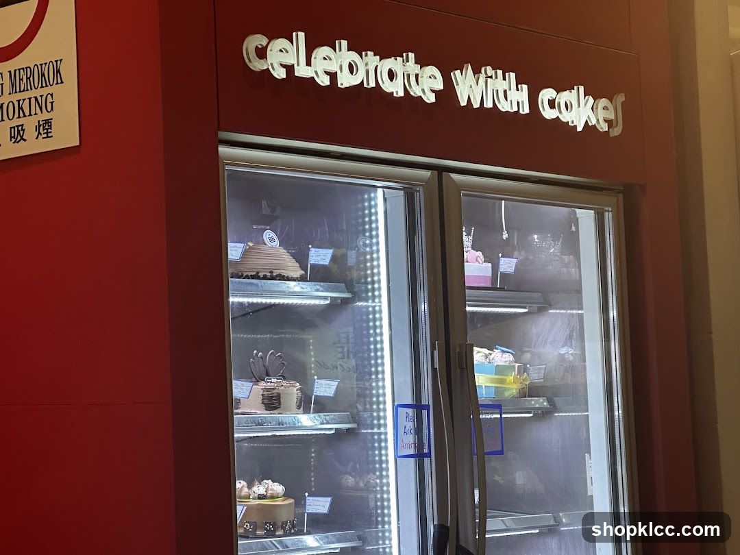 Cake Display Refrigerator