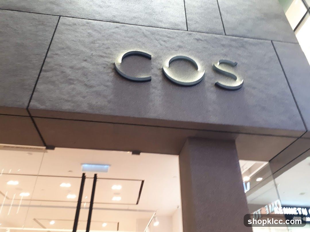 COS Store Entrance