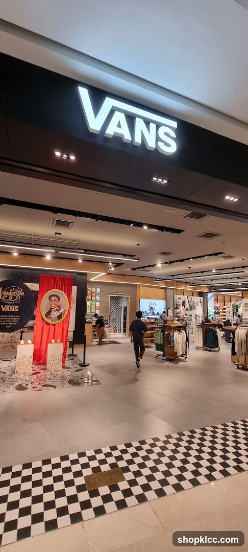 Vans Pavilion Shopping Centre