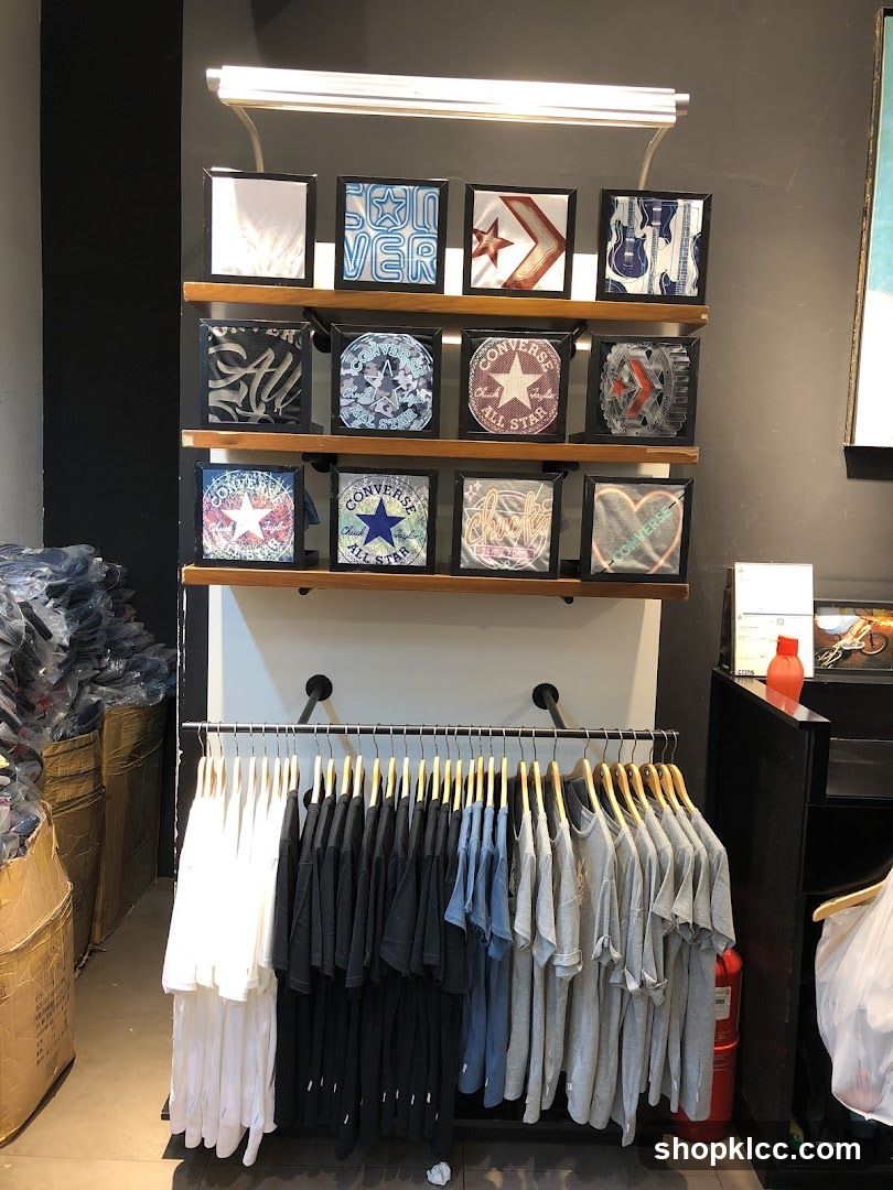 Converse Display