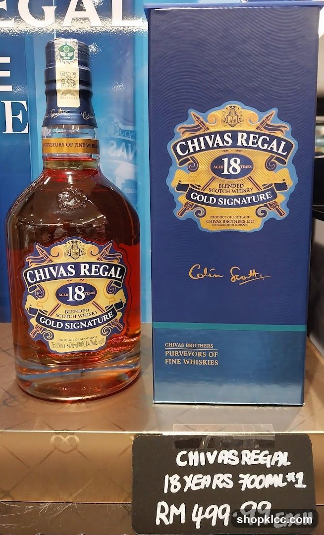 Chivas Regal 18 Year Old Gold Signature Blended Scotch Whisky