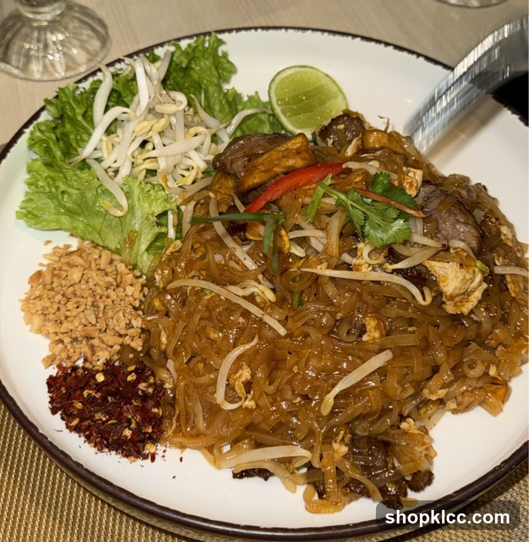 Pad Thai with Beef