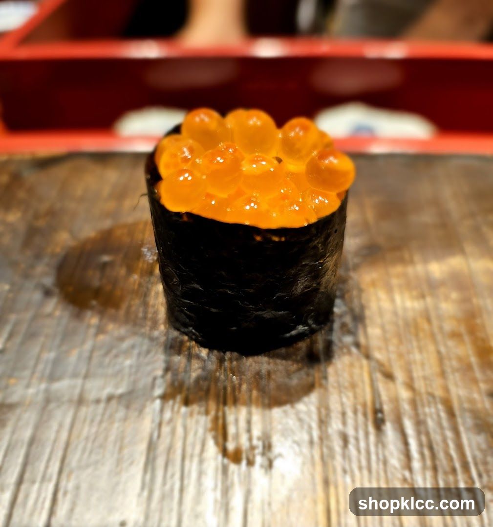 Ikura Gunkan Maki Sushi