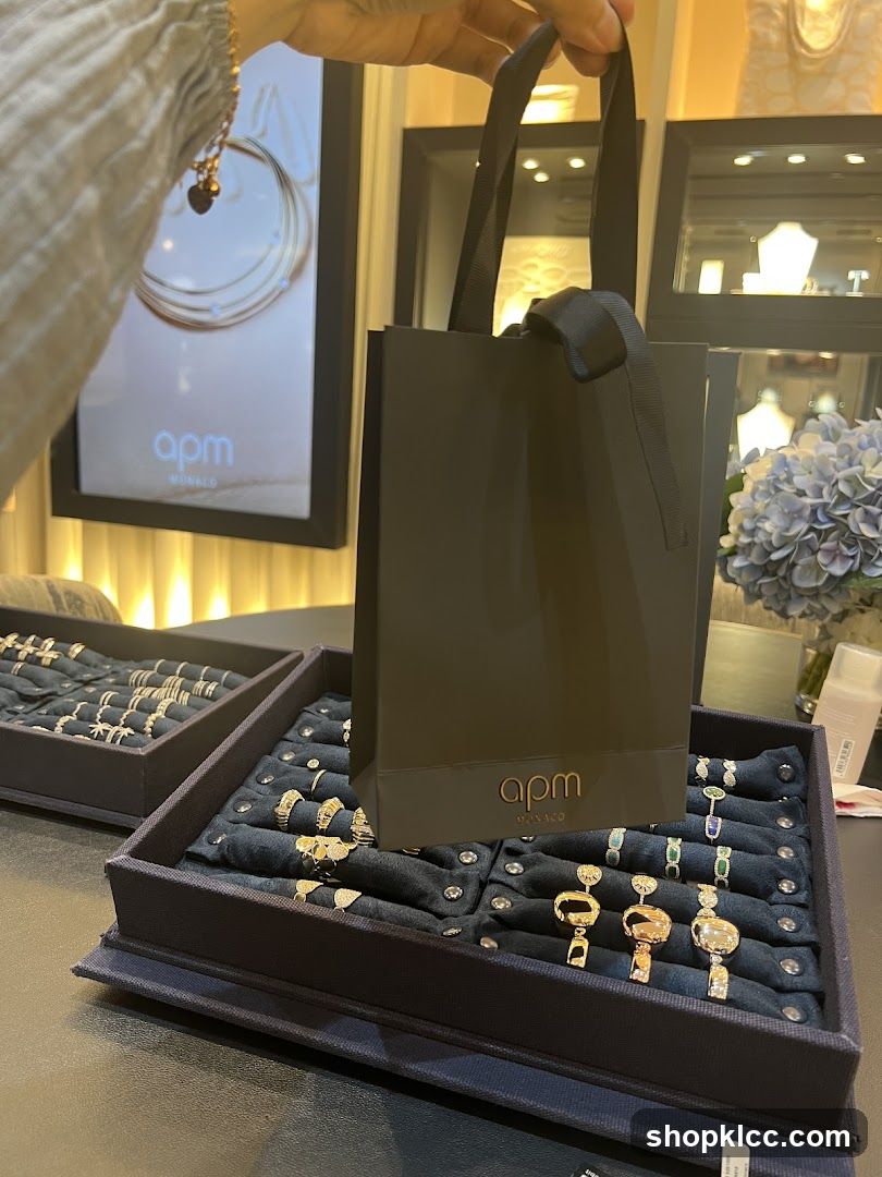 Jewelry Display with Shopping Bag