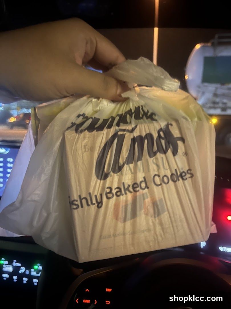 Famous Amos