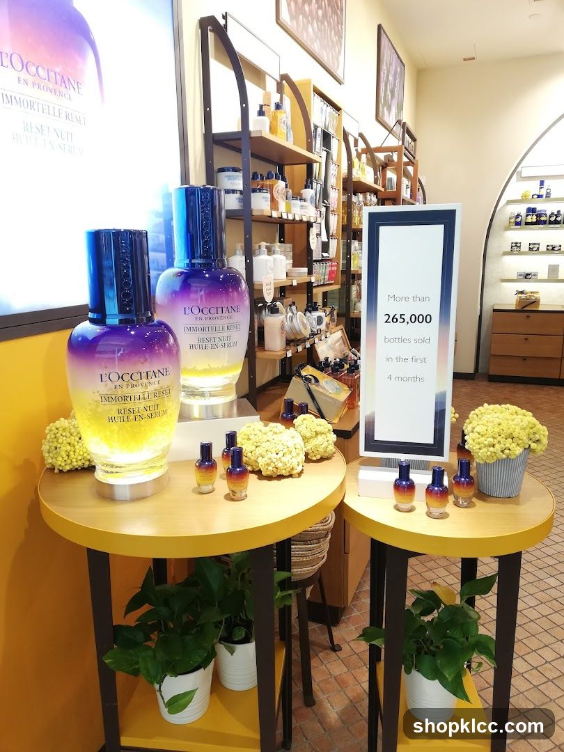 L'Occitane Immortelle Reset Display