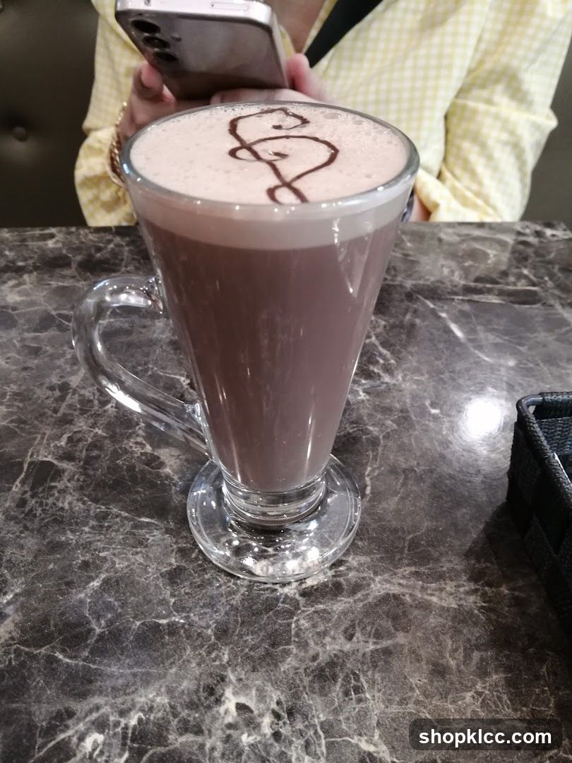 Hot Chocolate with Chocolate Art