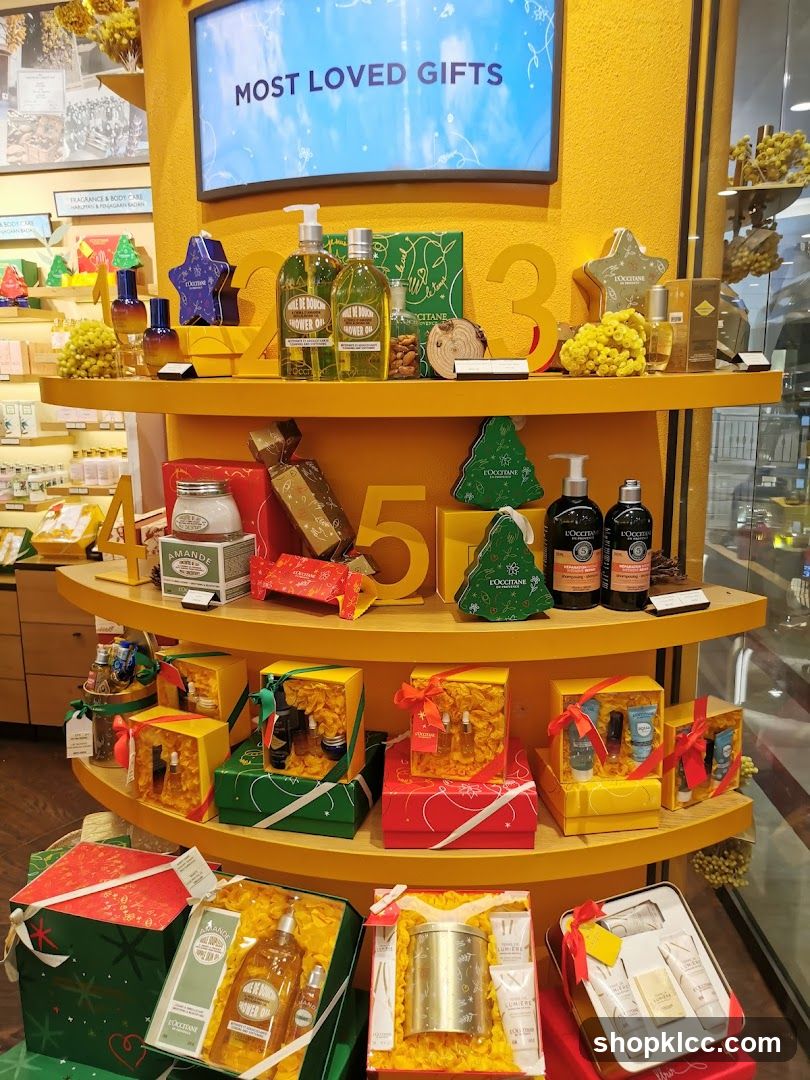 L'Occitane Gift Display