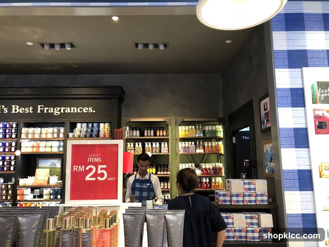 Bath and Body Works Store