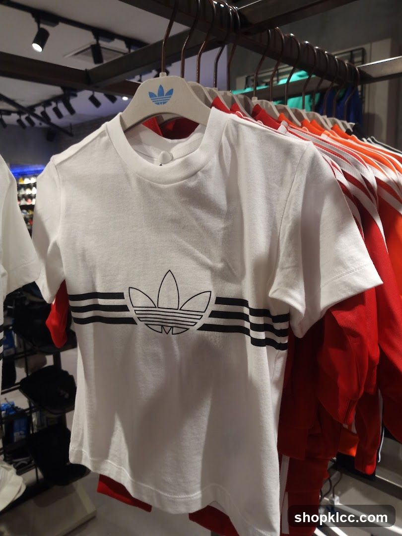 Adidas T-shirt
