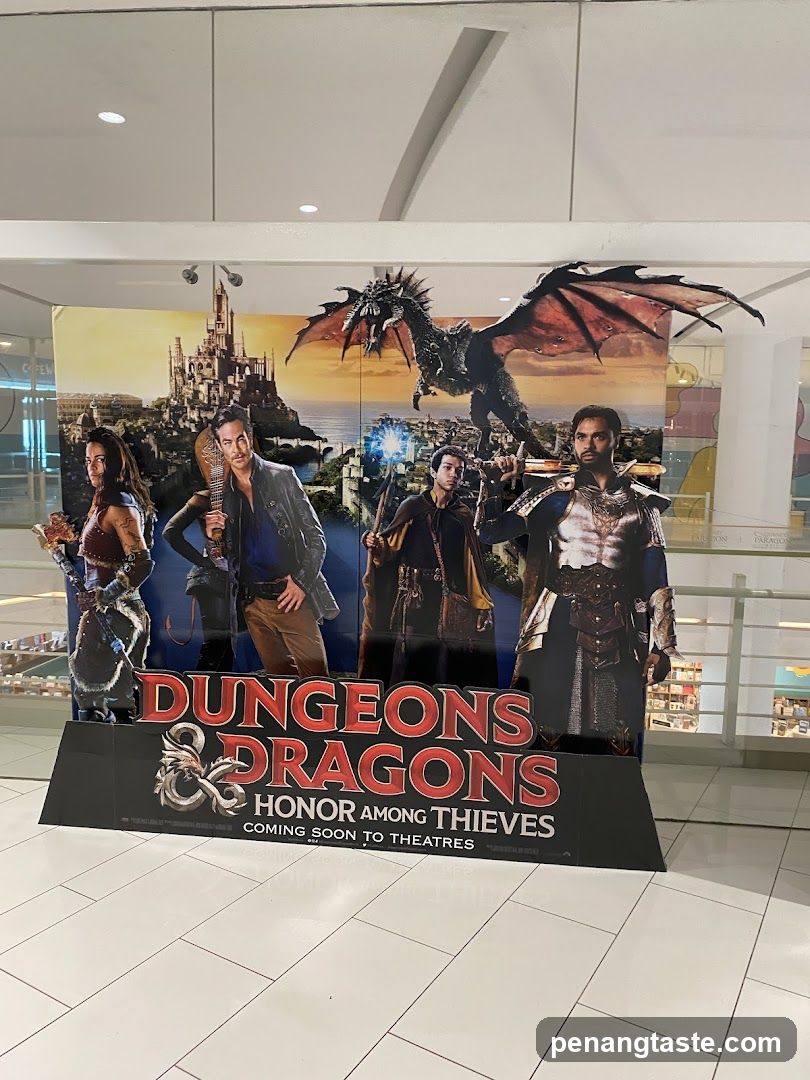 Dungeons & Dragons: Honor Among Thieves Standee