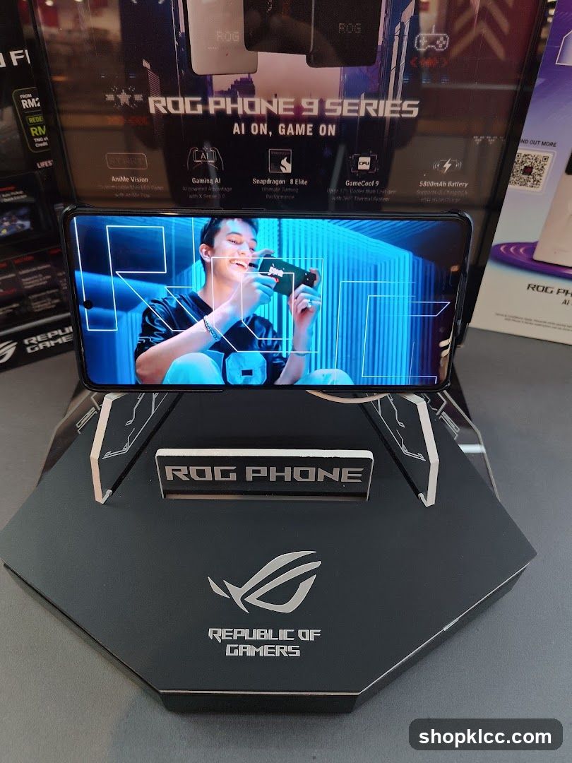 ROG Phone 9 Series Display