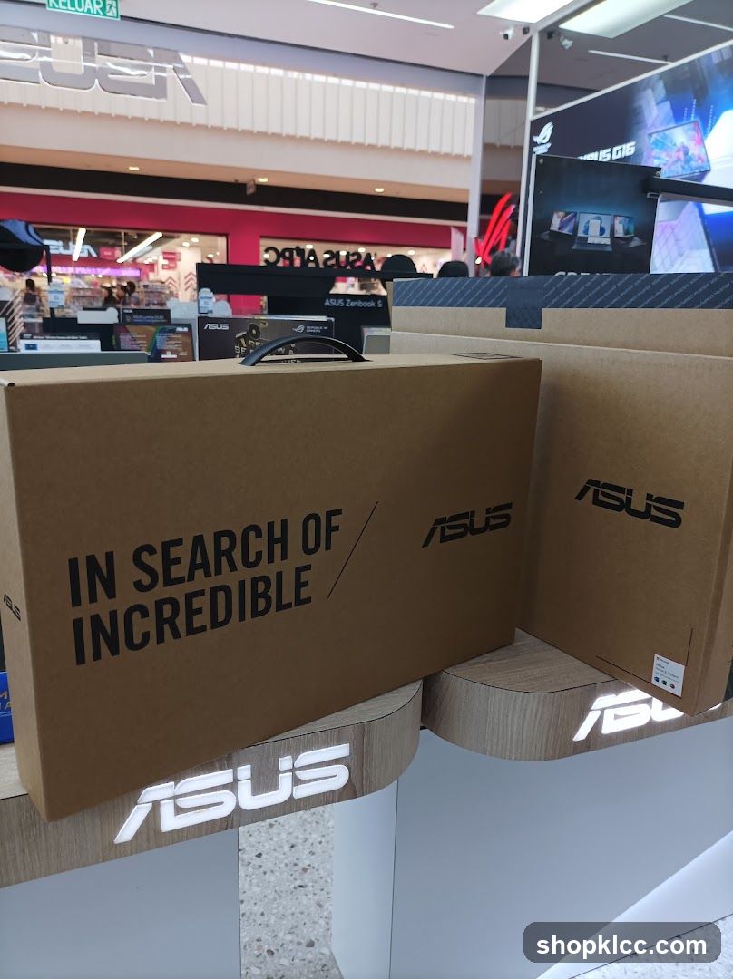 ASUS Product Display