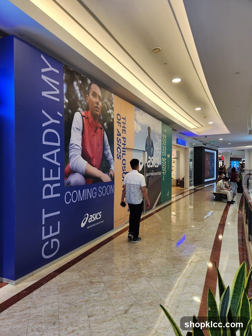 ASICS Store Under Construction