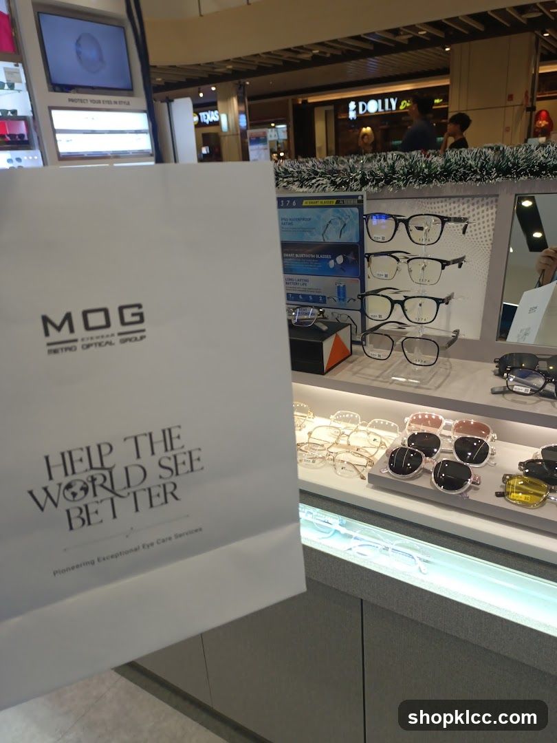 Eyewear Store Display