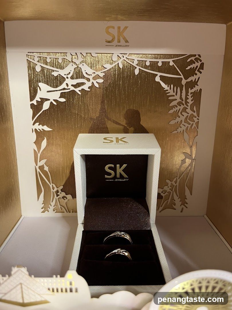 SK Jewellery Display