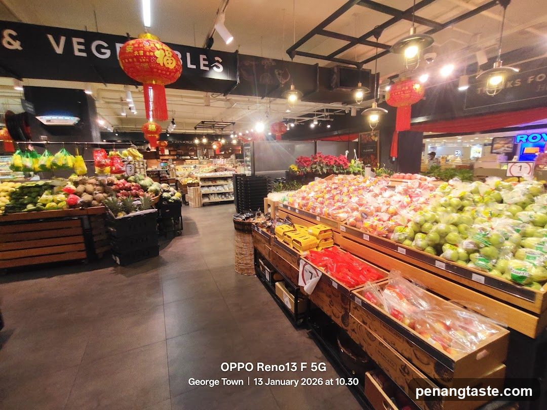Supermarket Produce Aisle