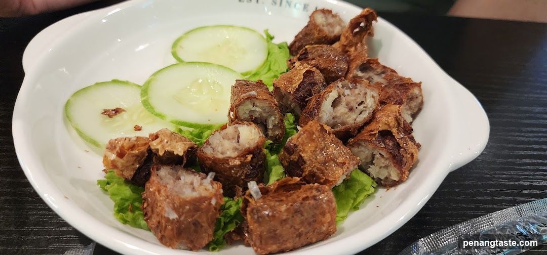 Fried Rolls with Cucumber Slices