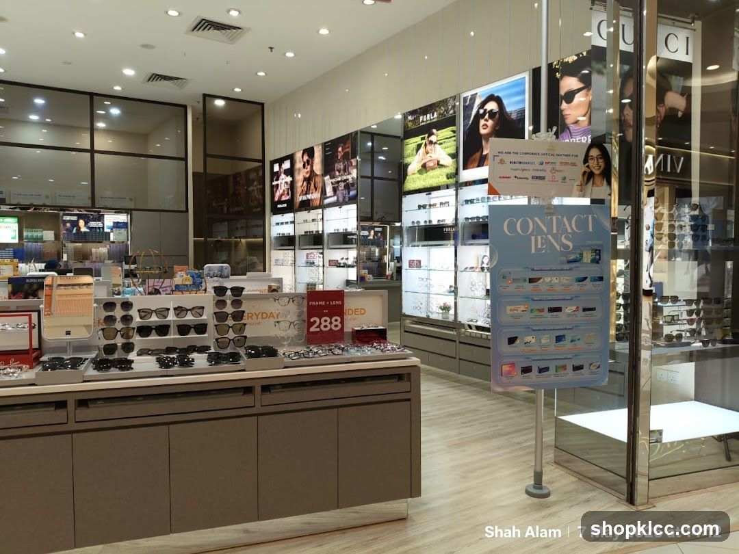 Eyewear Store Display