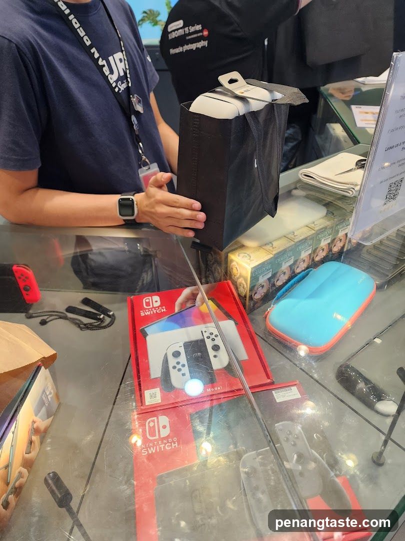 Electronics Store Display