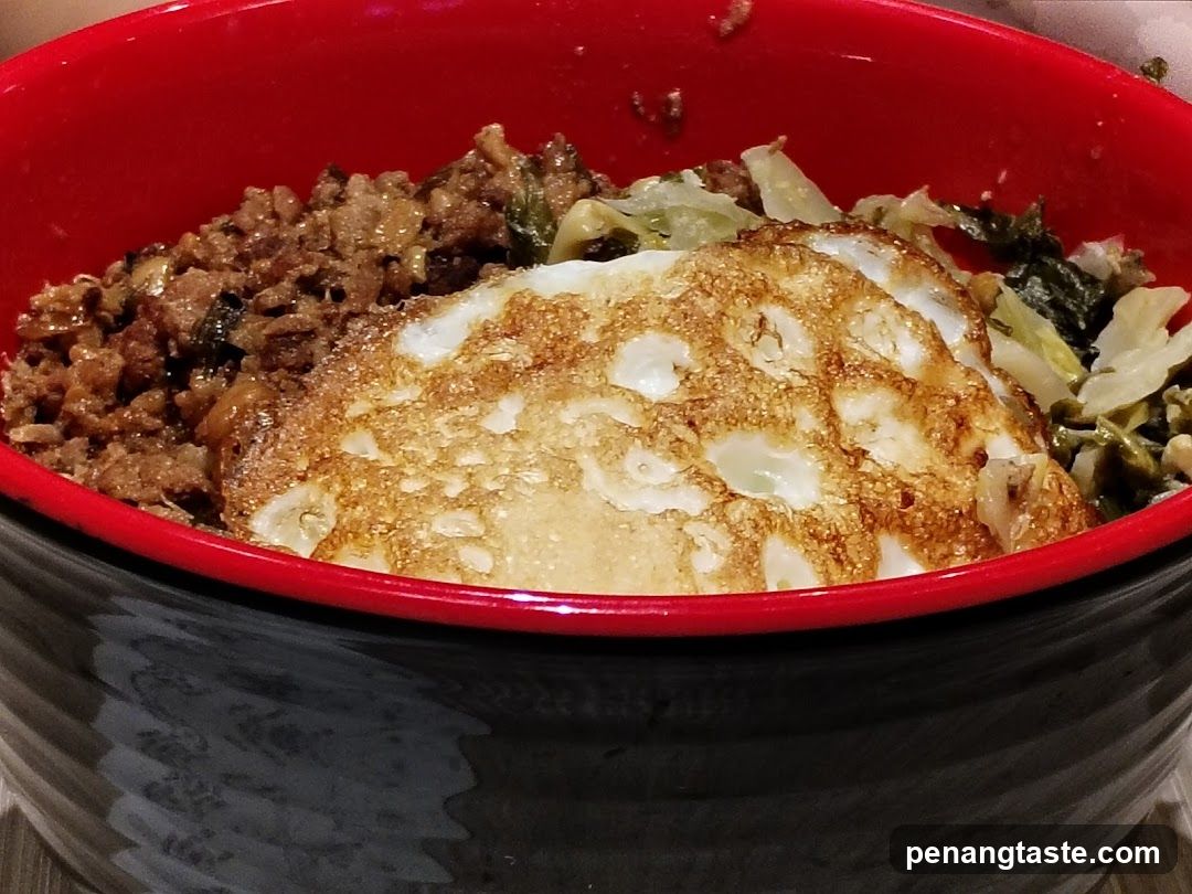 Minced Meat and Egg Bowl