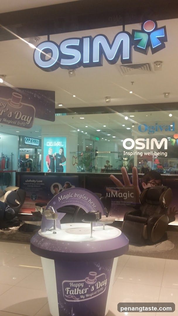 OSIM Storefront with Massage Chairs