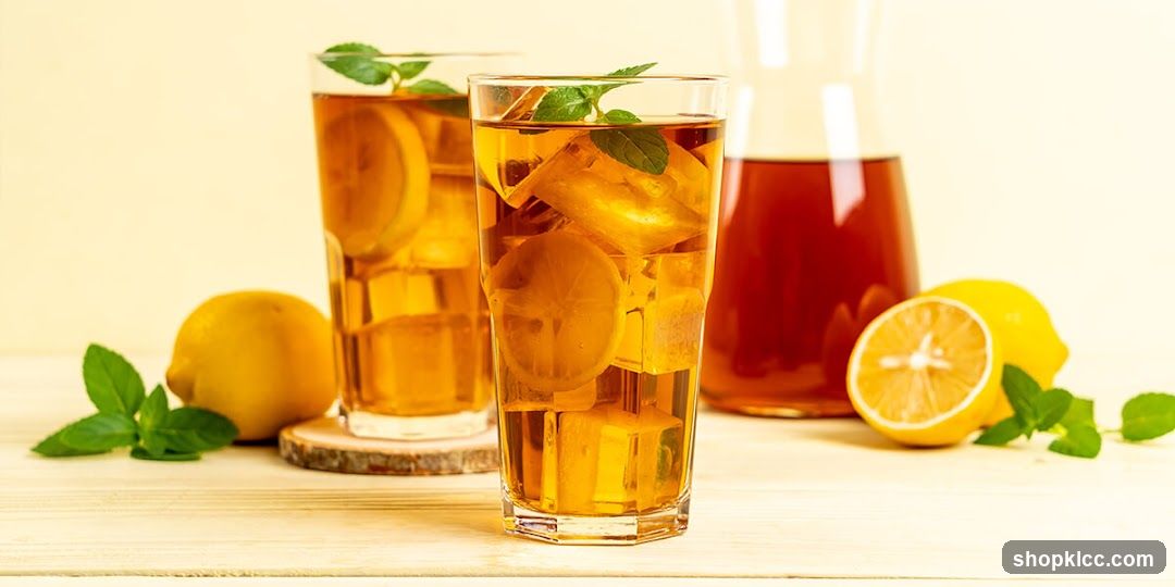 Iced Tea with Lemon and Mint