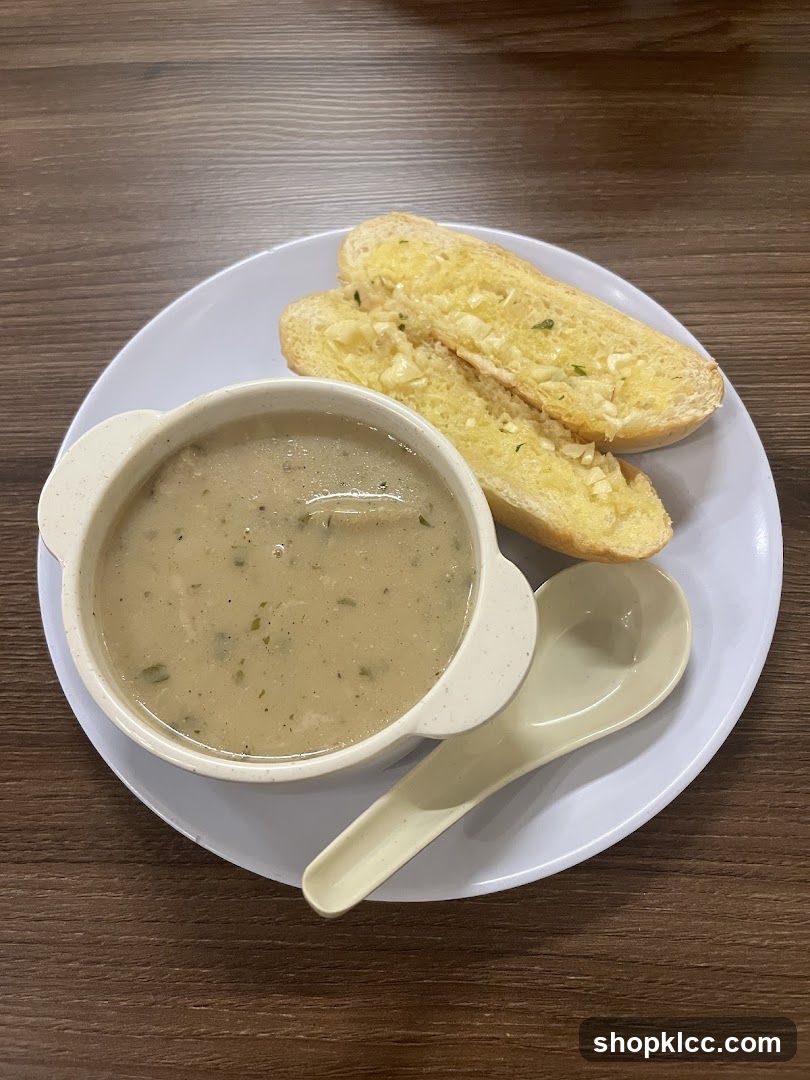 Mushroom soup with garlic bread