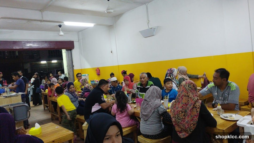 People dining in a restaurant