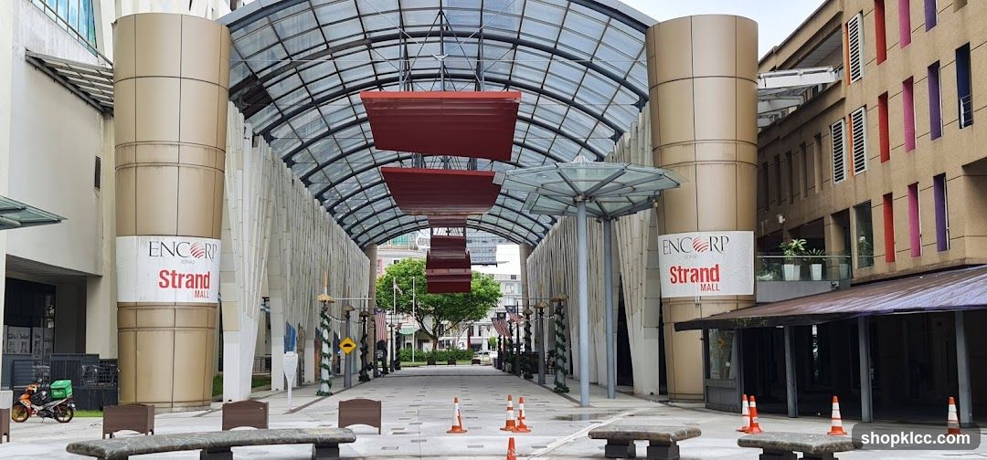 Strand Mall Entrance