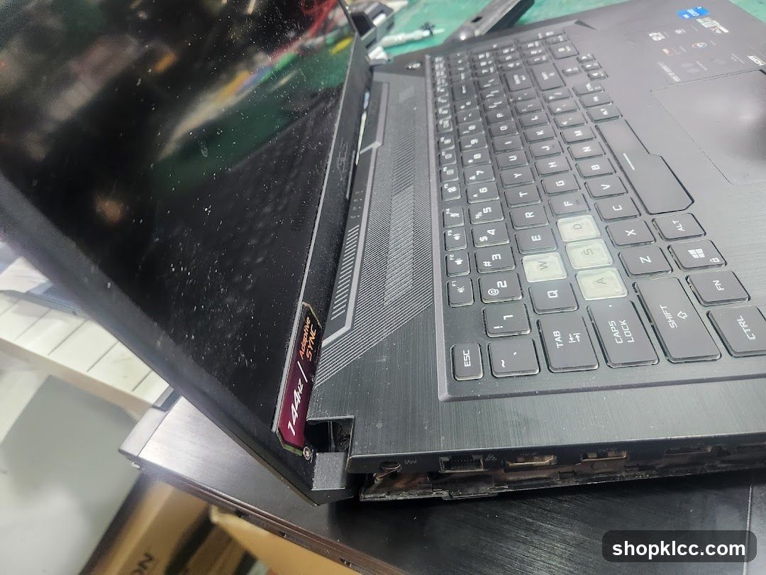 Laptop Keyboard and Screen