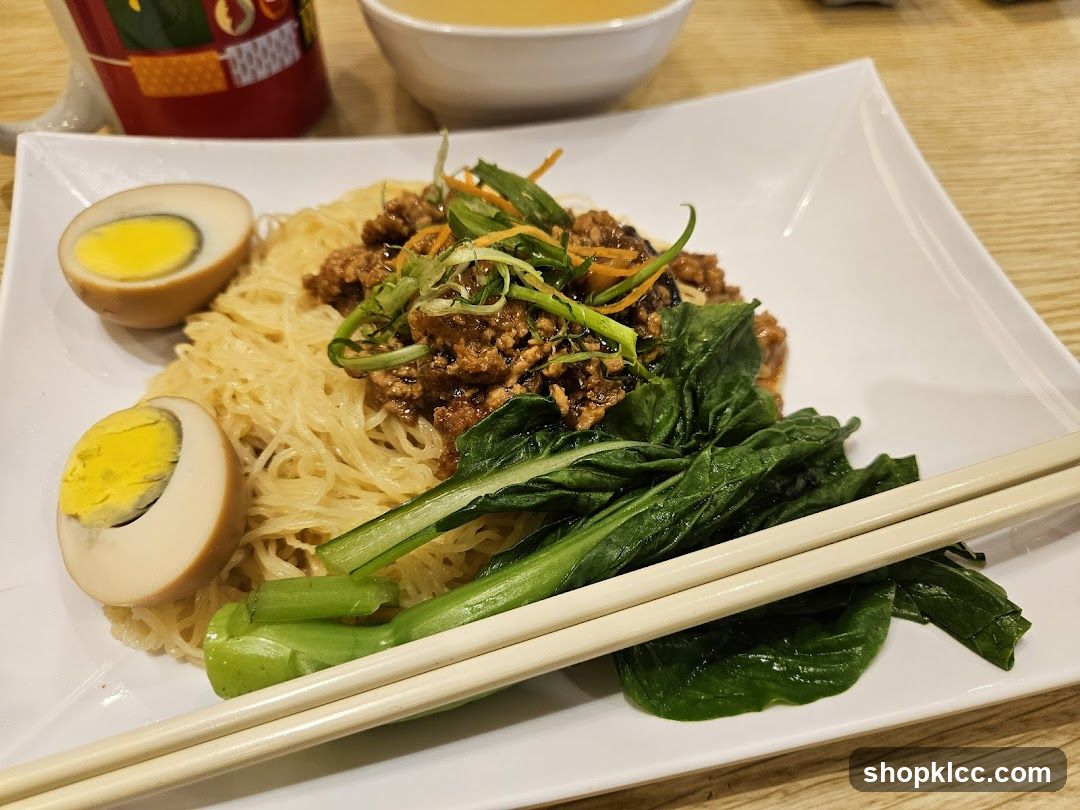 Noodles with Toppings