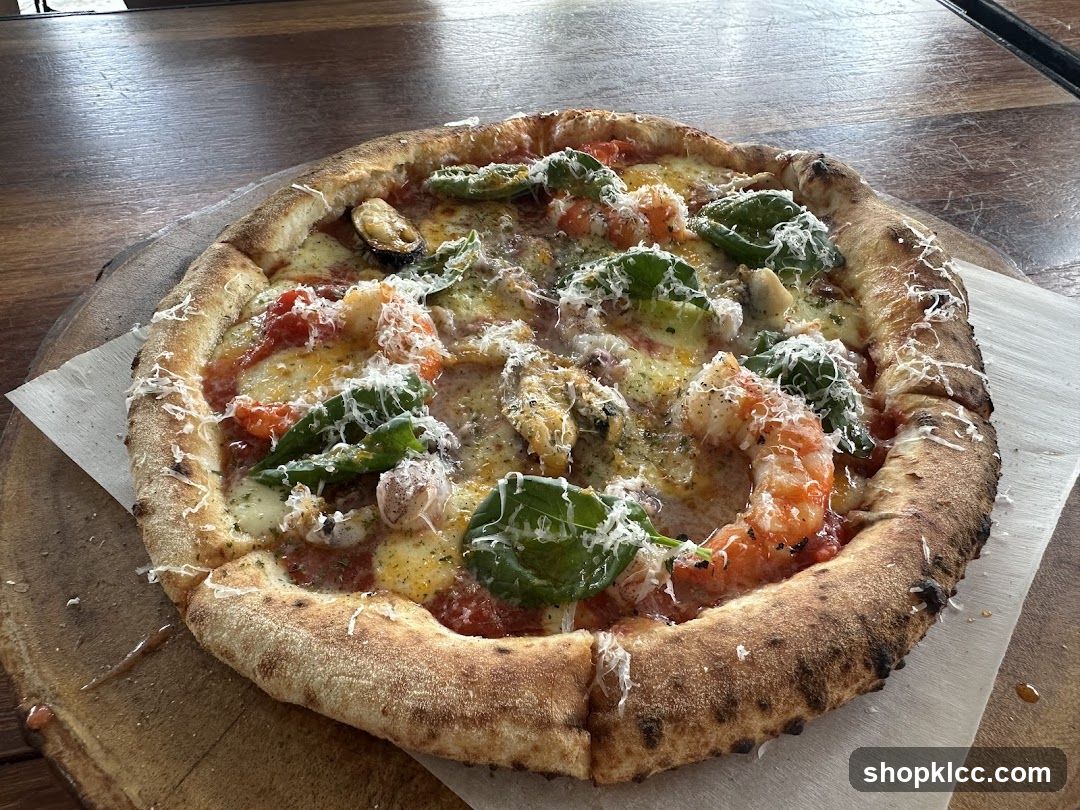 Seafood Pizza
