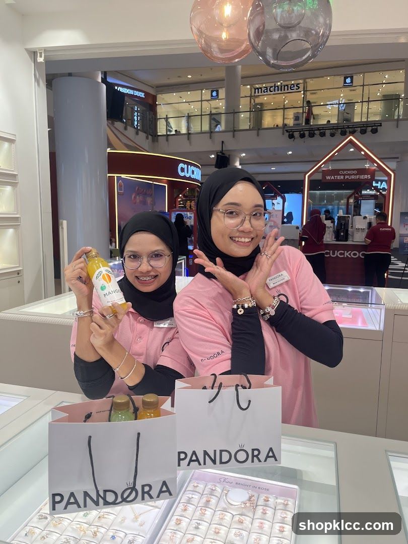 Pandora Store