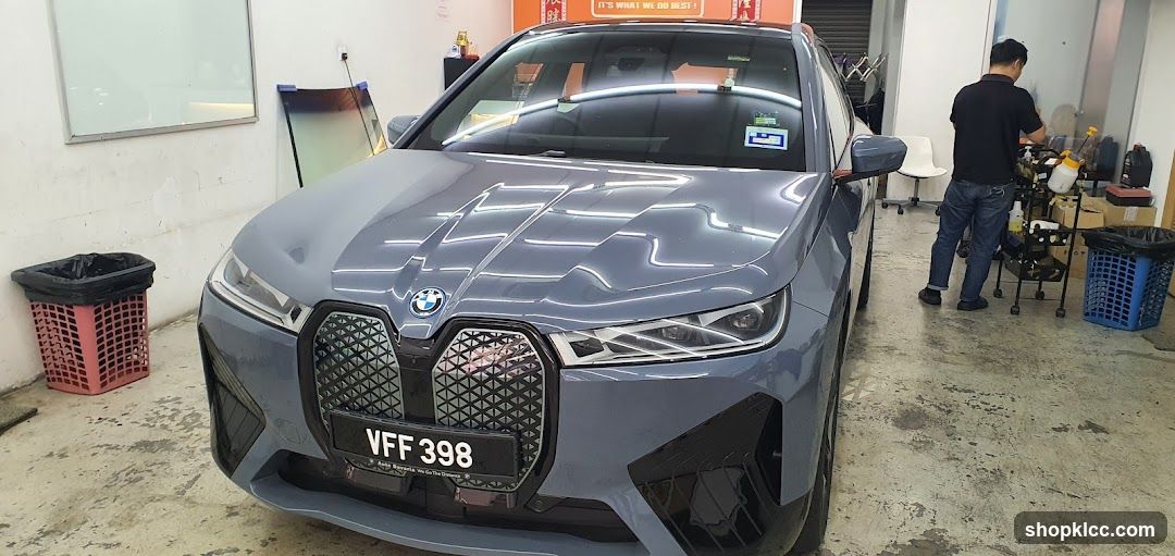 BMW Car Detailing Shop Interior