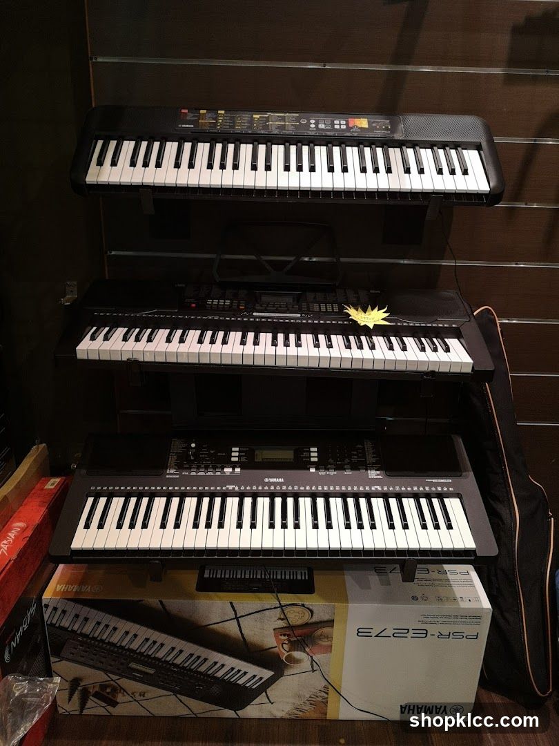 Yamaha Keyboards Display