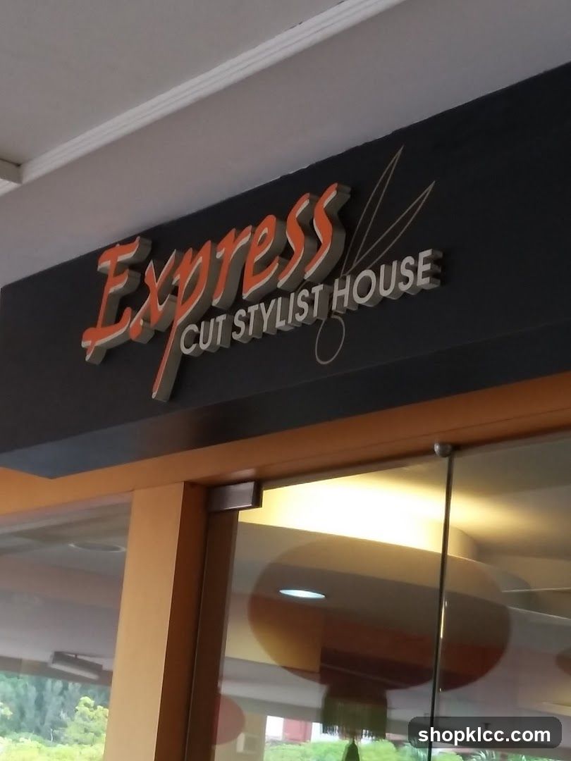Express Cut Stylist House