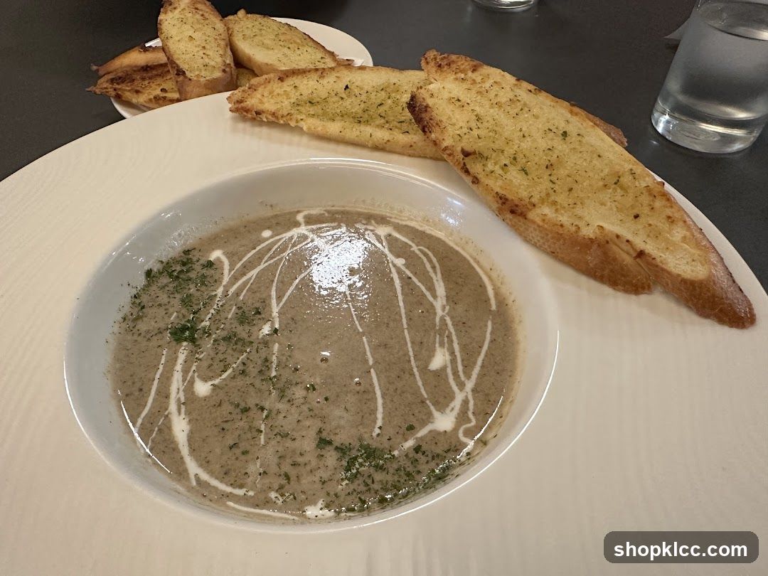 Mushroom Soup with Garlic Bread