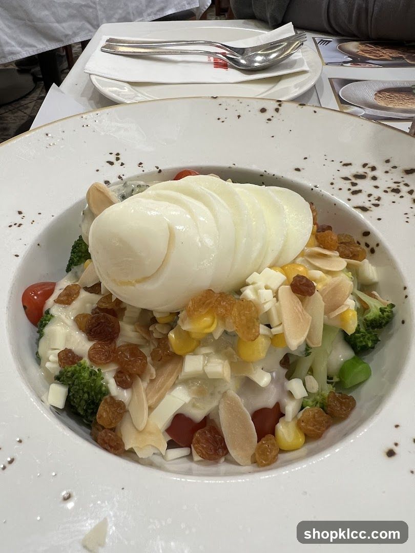 Salad with Mozzarella