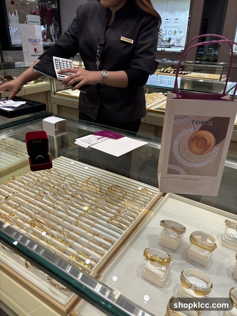 Jewelry Store Display