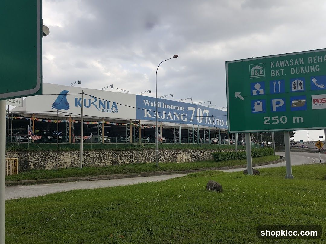 Kawasan Rehat Bkt Dukung Signage and Insurance Center