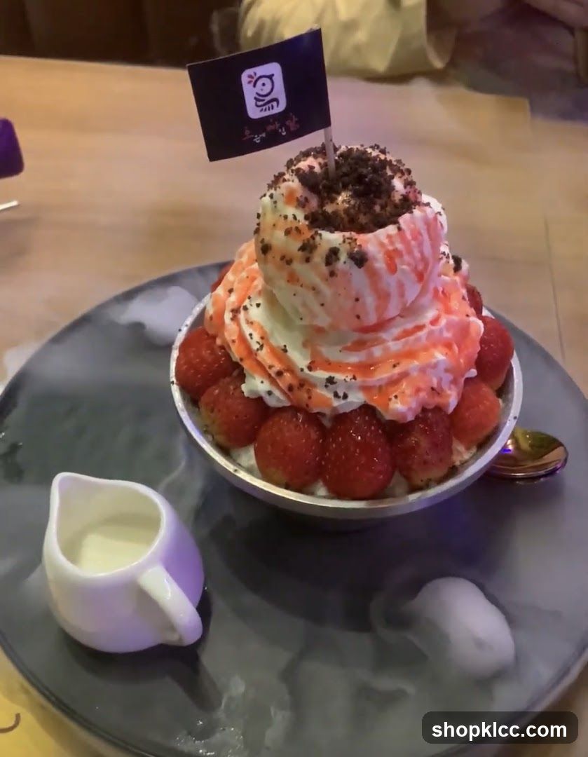 Strawberry Bingsu