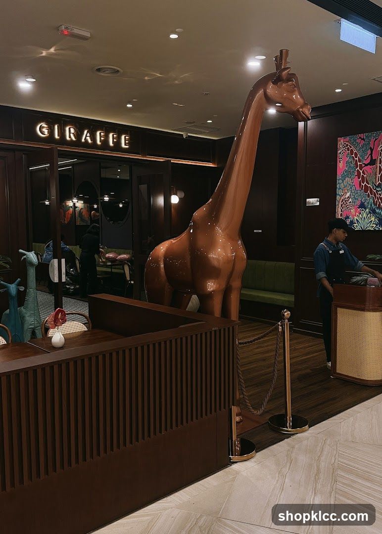 Giraffe Restaurant Interior