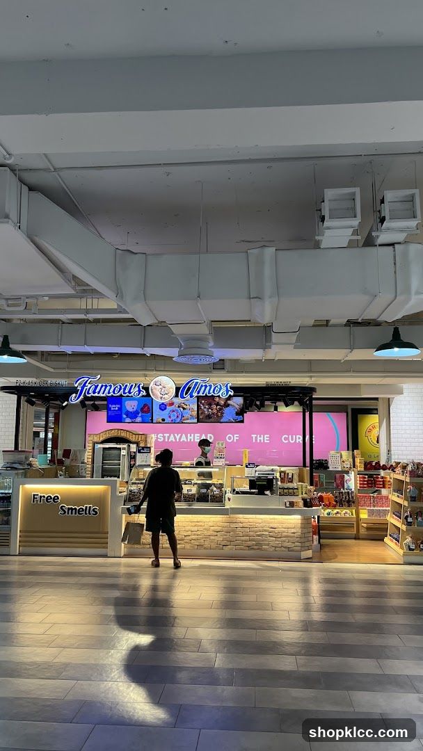 Famous Amos