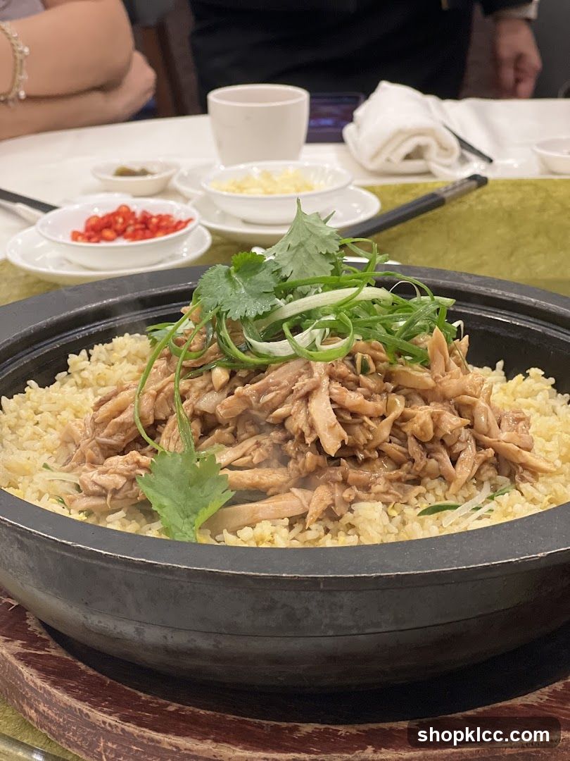 Sizzling Claypot Chicken Rice