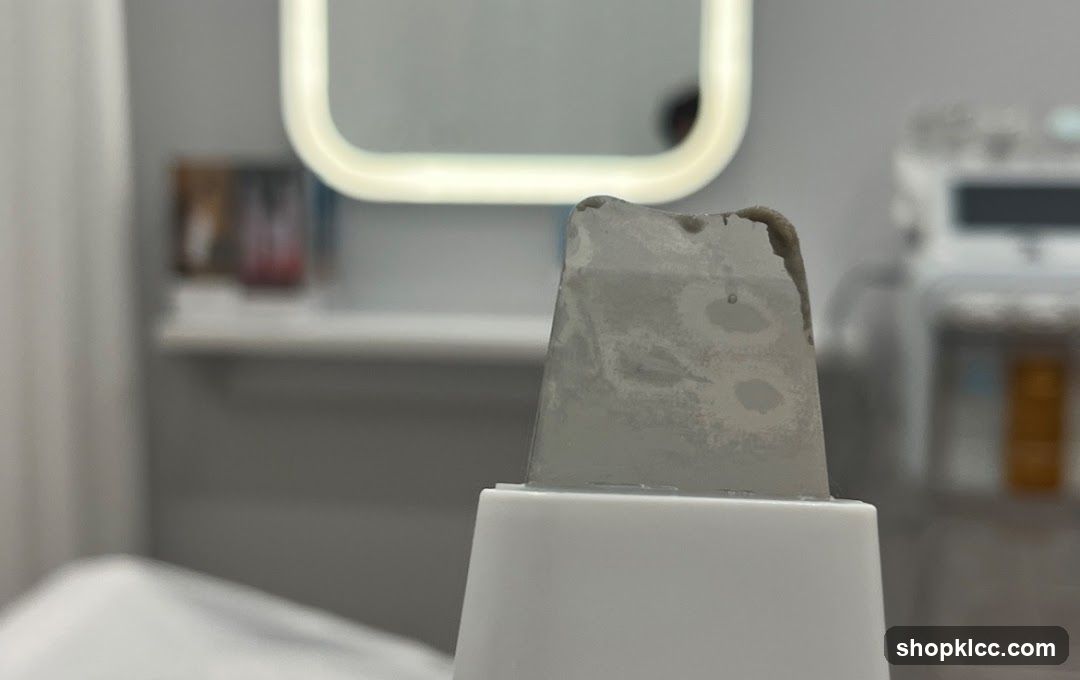 Beauty Device Tip with Residue