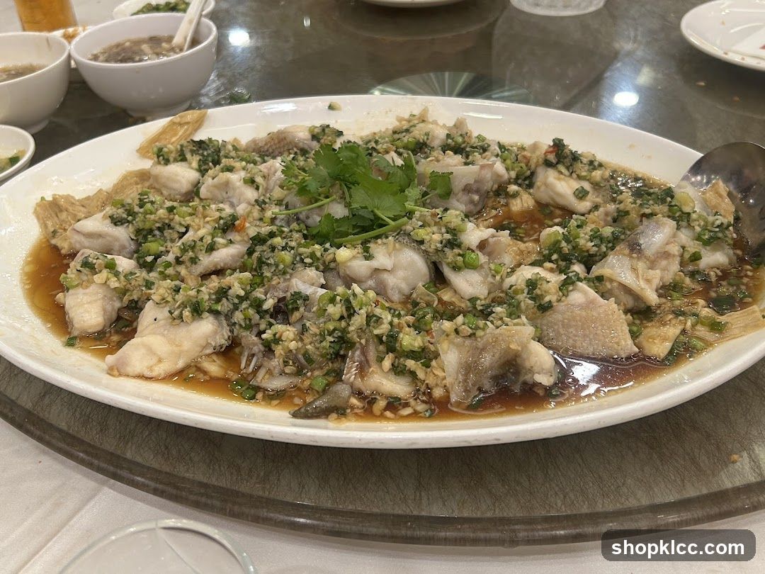 Steamed Fish with Garlic Sauce
