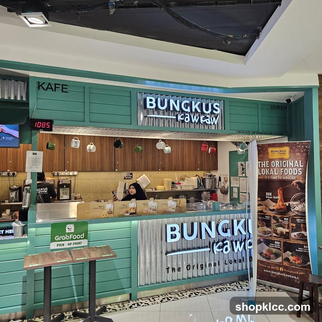 Bungkus Kawaw Kafe Interior